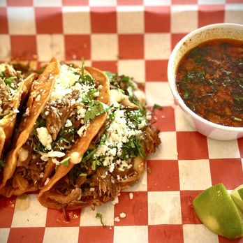 Los Panchos Tamales y Tacos signature dishes NachosQuesabirriaSteak/Asada
